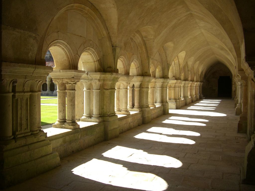 Cloître abbaye Fontenay