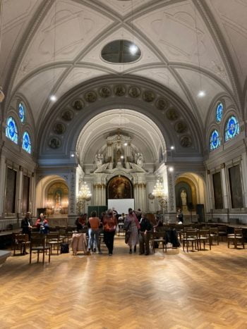 Des églises paroissiales transformées en conservatoire de patrimoine ?