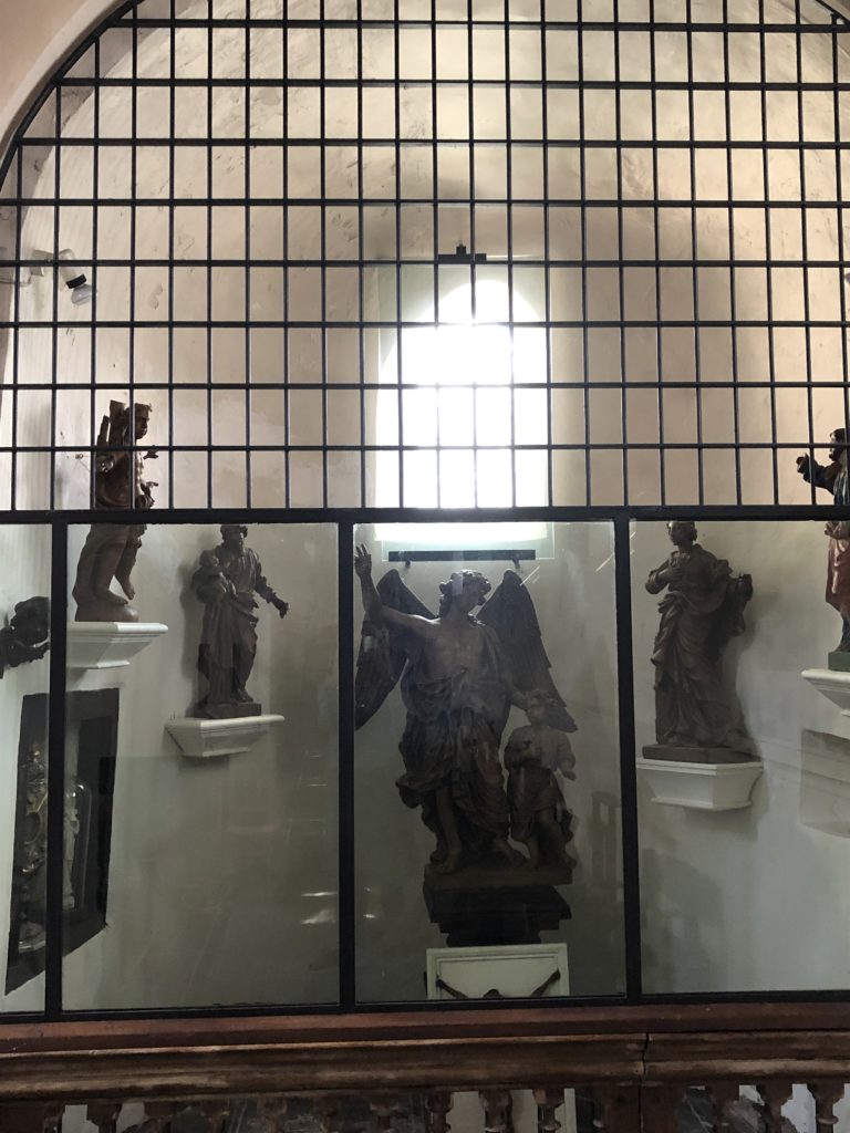 saint-martin-tohogne-intérieur-statues