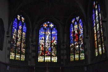 Les vitraux du chœur de l’église Saint-Géry à Marche-lez-Ecaussines