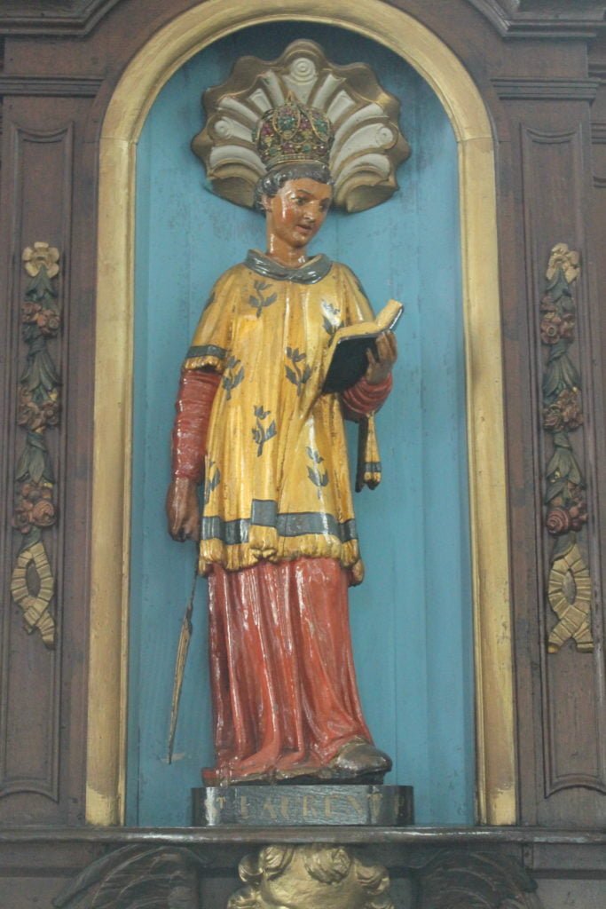 statue de saint à l'église Saint-Martin de Merbes le Château