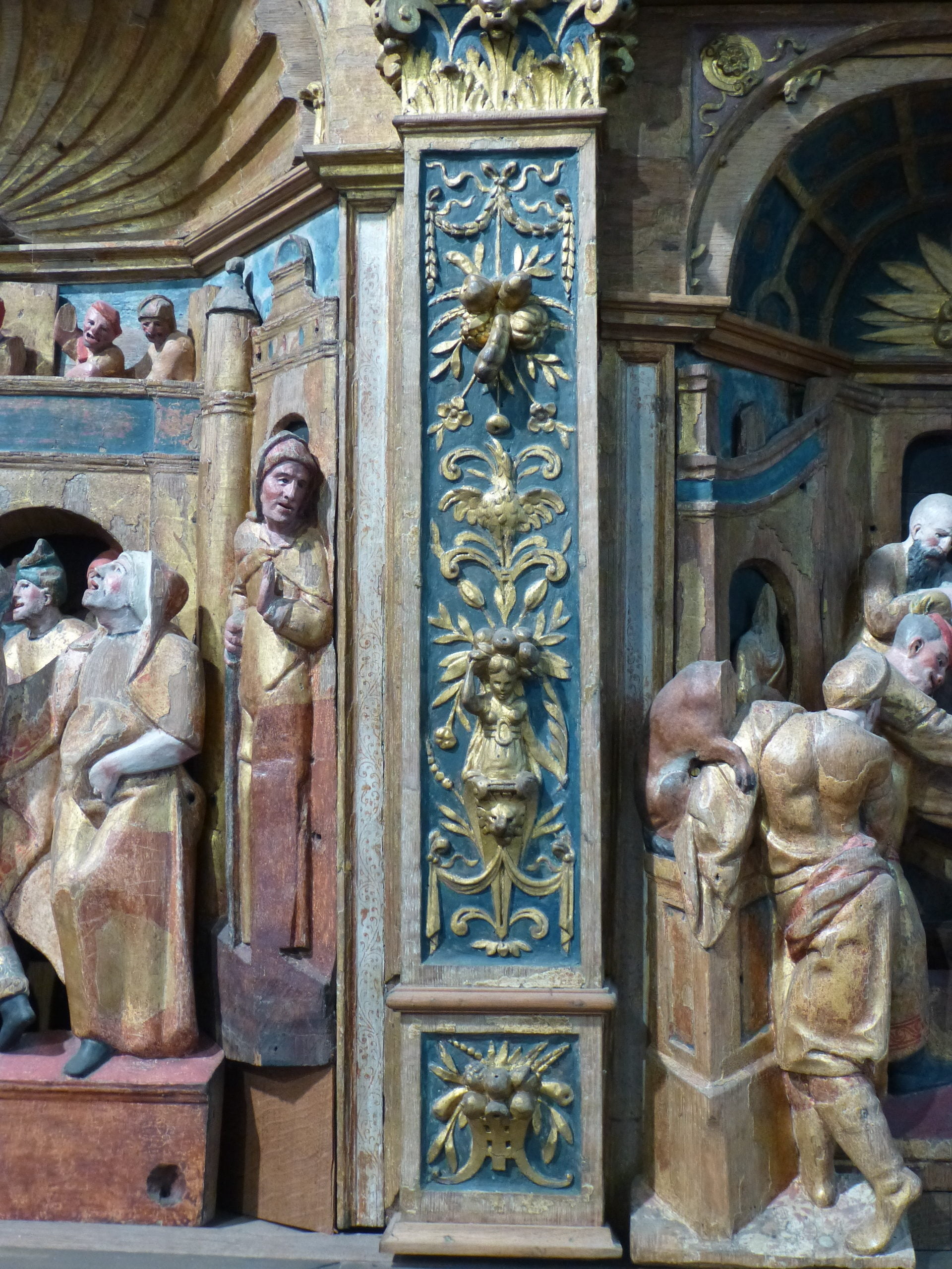 Fig. 4. Retable de la Passion. Chêne sculpté et polychromé. 355 x 257 x 35 cm. Bouvignes-sur-Meuse (Belgique). Église Saint-Lambert. 1555-1556. Pilastre (Photo ©Charlotte Hance, 04/03/2017).